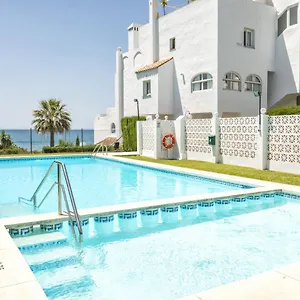 https://front-sea-view-apartment-estepona.1costadelsol.com